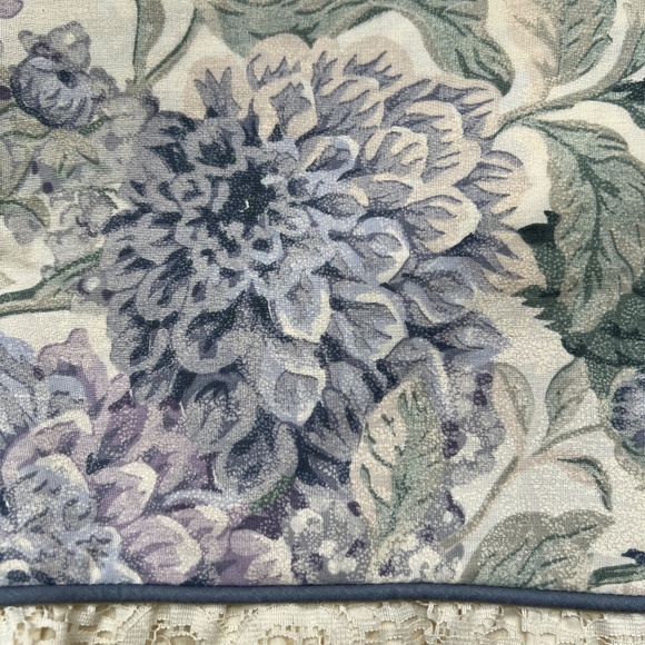 2 Vintage Jessica McClintock Pillowcases Purp Ruffled Lace Floral Pillowcases - Picture 8 of 9